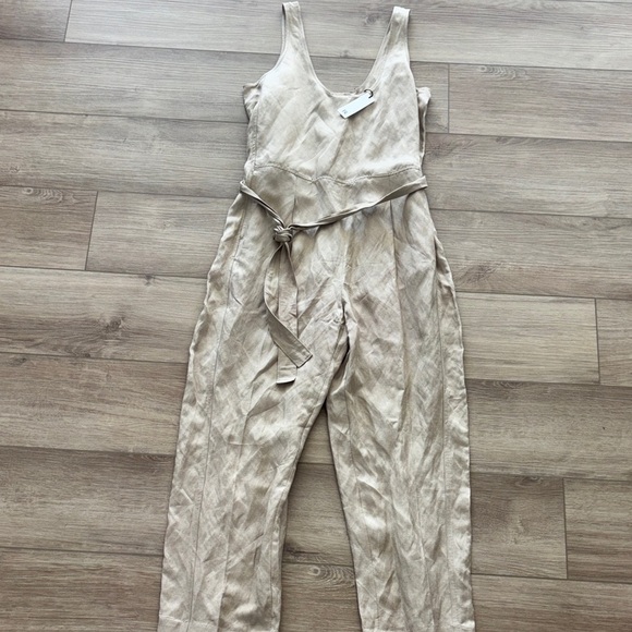 Banana Republic Linen Belted Wide-Leg Jumpsuit in a light beige or taupe color S - Picture 2 of 8